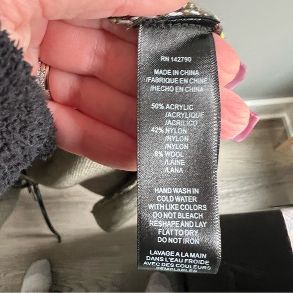 Maxsport Long Multicolored Bohemian Art to Wear Lagenlook cardigan with pockets - Picture 7 of 9